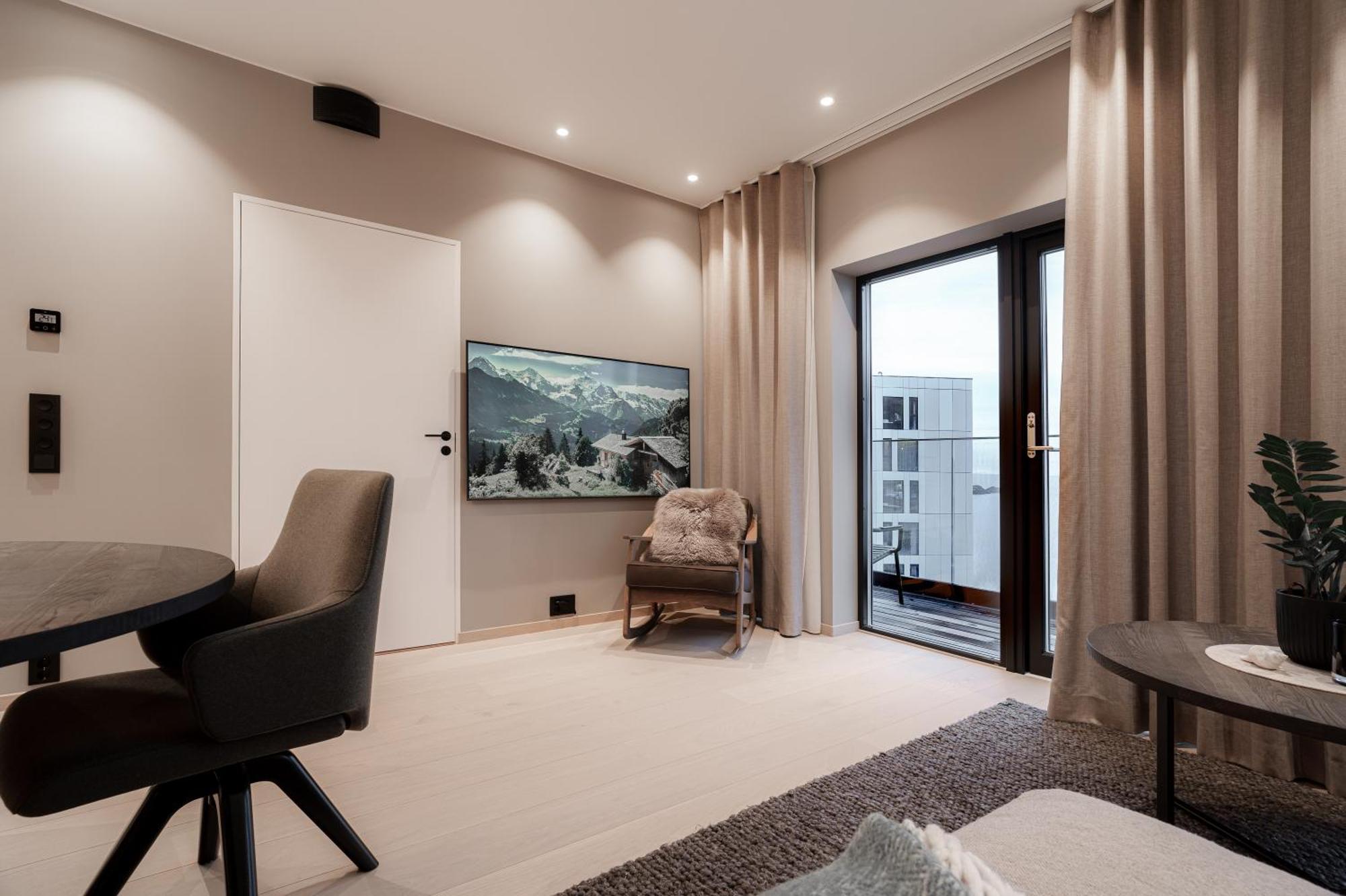 Luxury Penthouse Apt With Amazing Views Свольвер Экстерьер фото